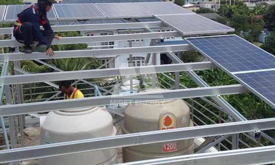 fissaggi del tetto del pannello solare in Tailandia