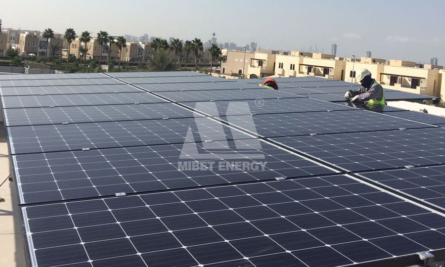 sistemi di montaggio per pannelli solari negli Emirati Arabi Uniti