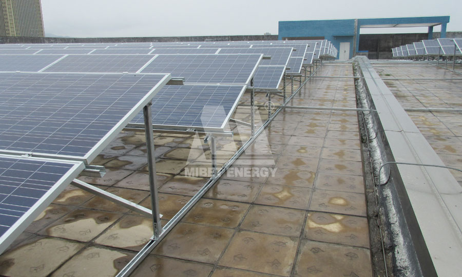 sistemi di montaggio del tetto solare in Cina