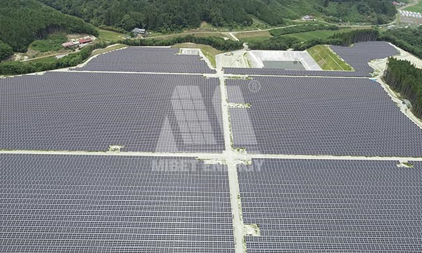 Progetto Mibet 20MW Miyagi Solar Ground Racking collegato con successo alla rete