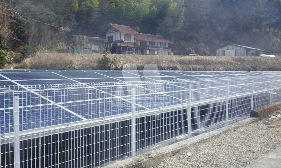 recinto di costruzione solare per parco solare in Giappone