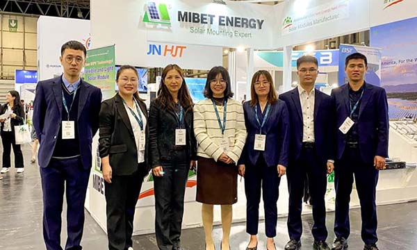 Mibet presenta i sistemi di scaffalature fotovoltaiche alla fiera solare e di stoccaggio del Regno Unito 2023